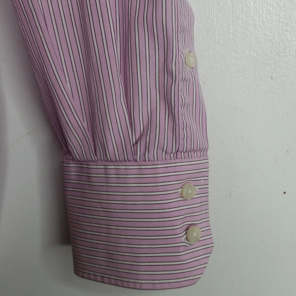Pink button down shirt - Picture 3 of 4